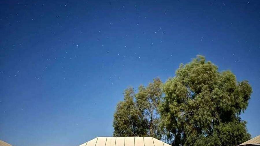 Osservazione delle stelle nel deserto