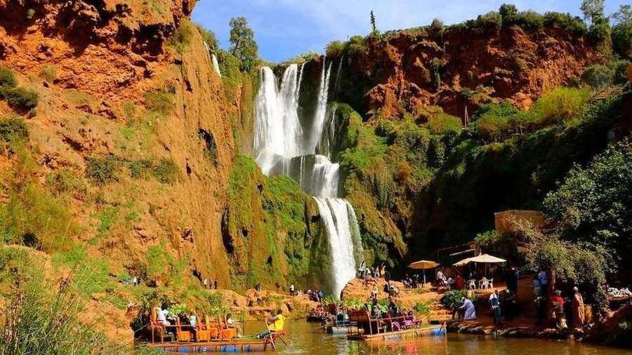 Da Marrakech: cascate, Fès e Sahara in 10 giorni